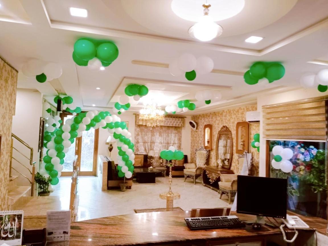 Hotel S.R. Lounge Мултан Екстер'єр фото
